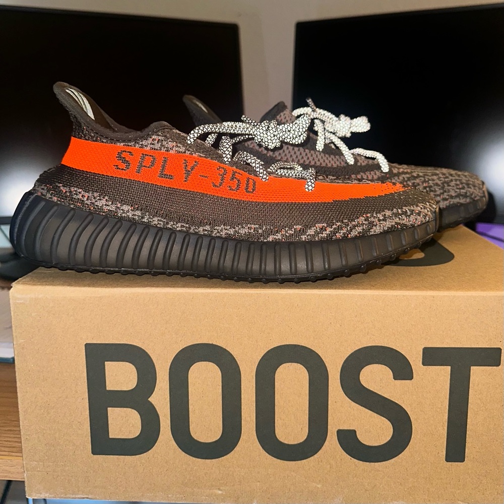 Like new! Yeezy boost 7.5